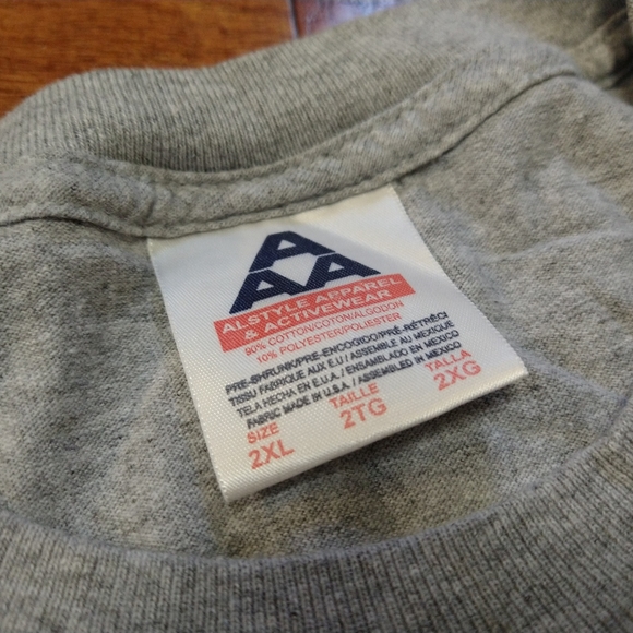 Ohio State Buckeyes Brutus Football Short Sleeve Red Gray Men's 2XL T-shirt - Picture 3 of 3